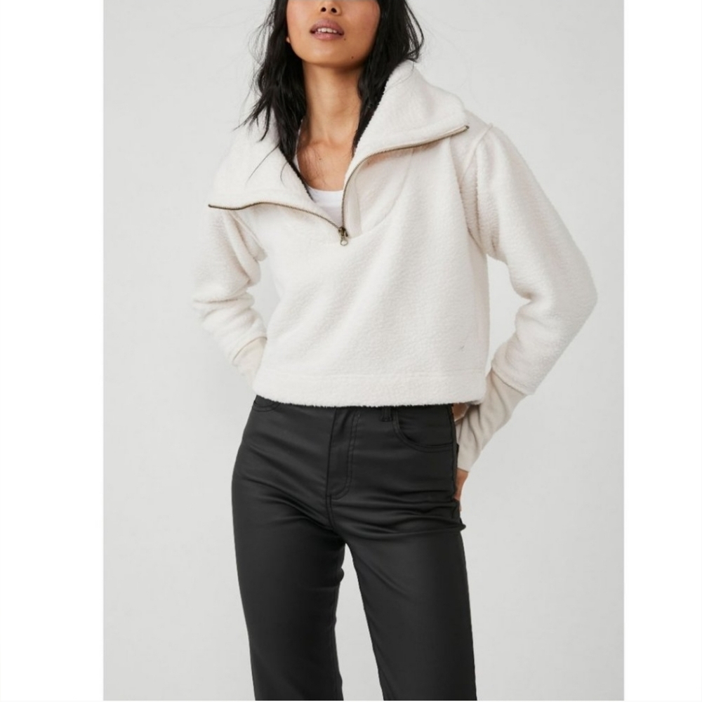 NWT Free People Poppy Fleece Pullover in Champagne Dreams